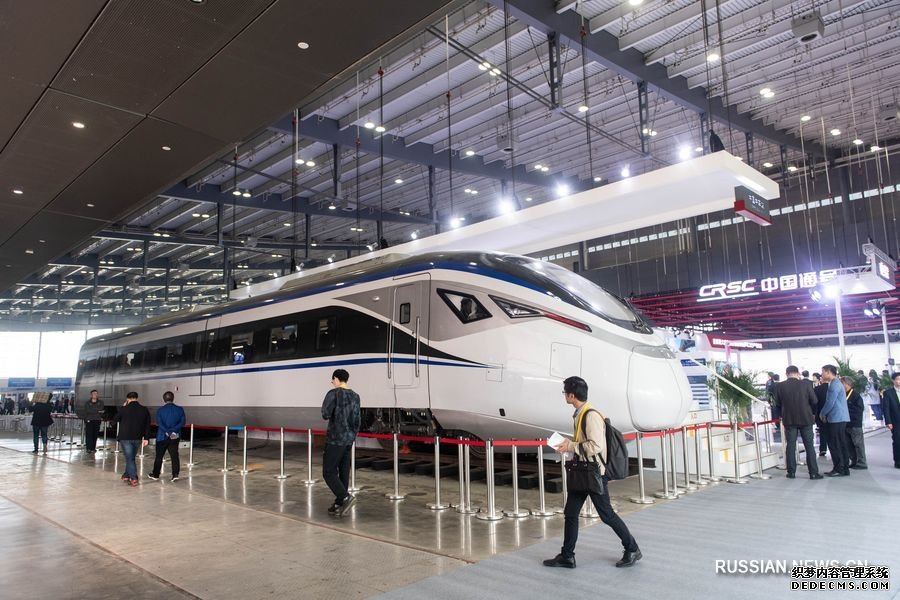 В Китае в эксплуатацию введены новые экспресс-поезда CJ6